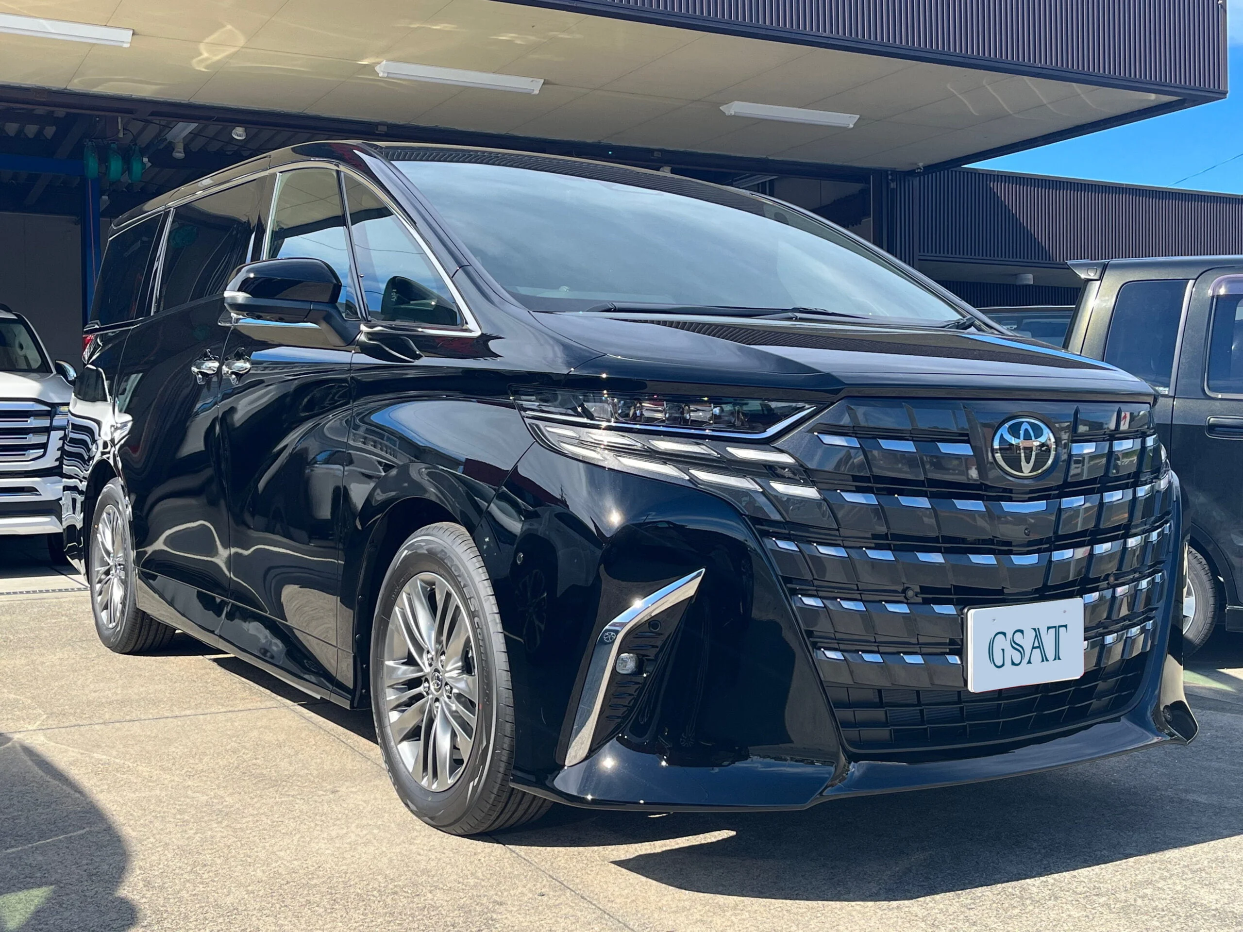 Toyota Alphard Hybrid